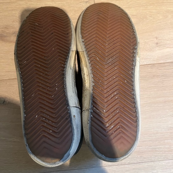 Golden Goose Slides 37 - Picture 7 of 11